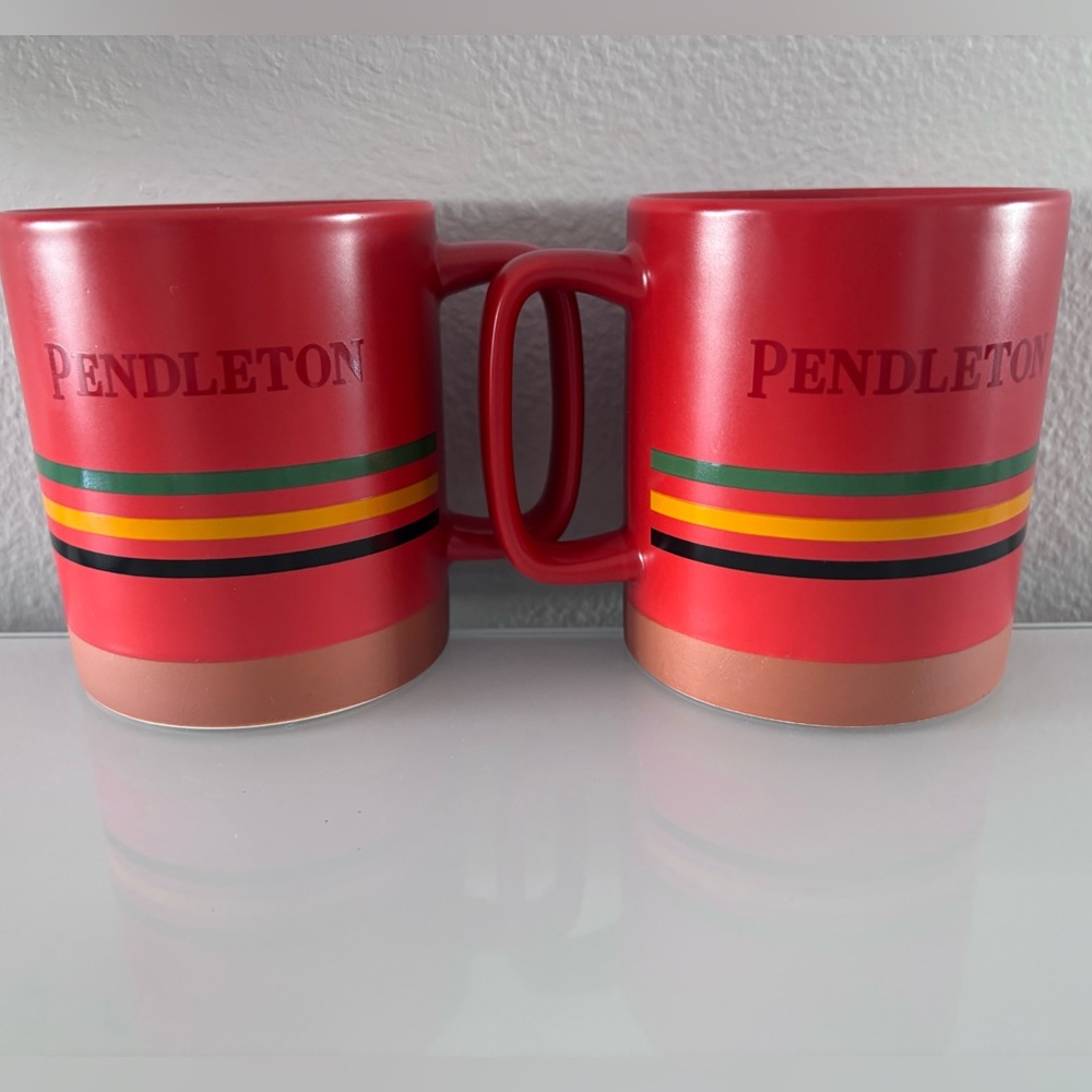 New! Pendleton Woolen Mills Red Mug Mugs Set of 2 18 oz Multicolor Stripes